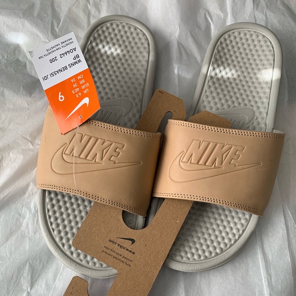 Nike Shoes - Women’s NIke Benassi JDI Vachetta Slides